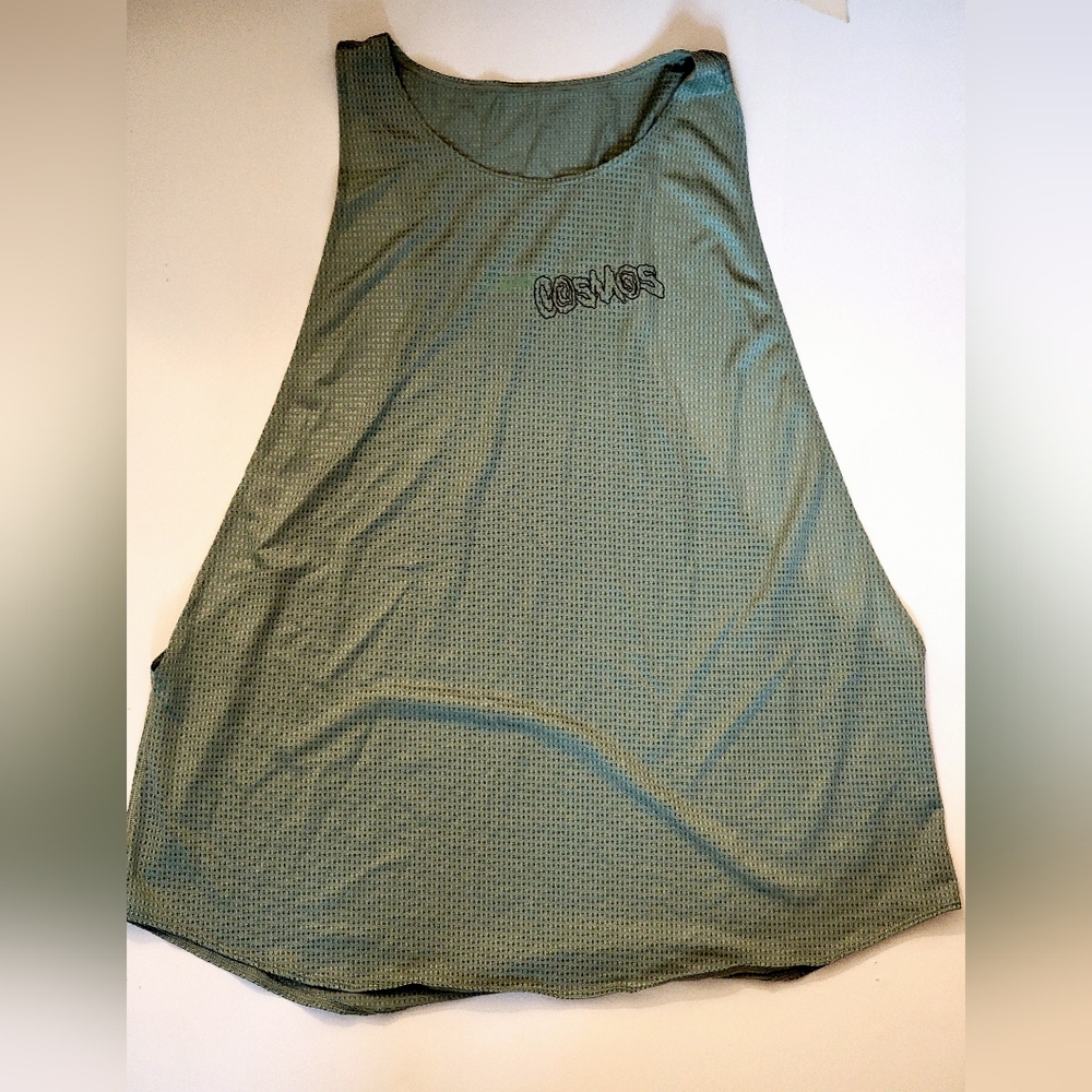 Lululemon lab tech tank green